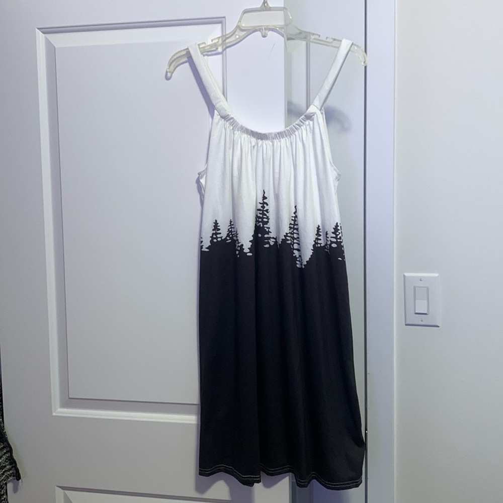 NWOT Black and White dress 2XL